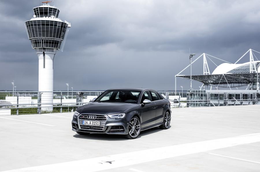  Audi S3 Sedan (8V) 2016 года  (WW) (фото 32 из 36)